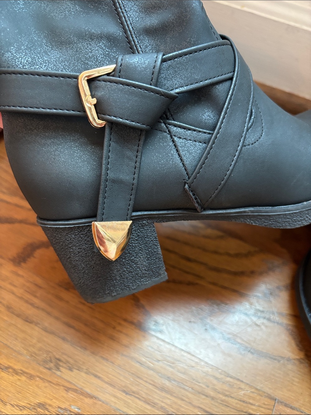 Retro Women's Cross-Strap Buckle Low-Heel Riding Boots - Picture 4 of 5